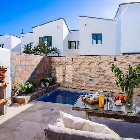 Сasa de vacaciones Casa Evelyn Piscina Climatizada *