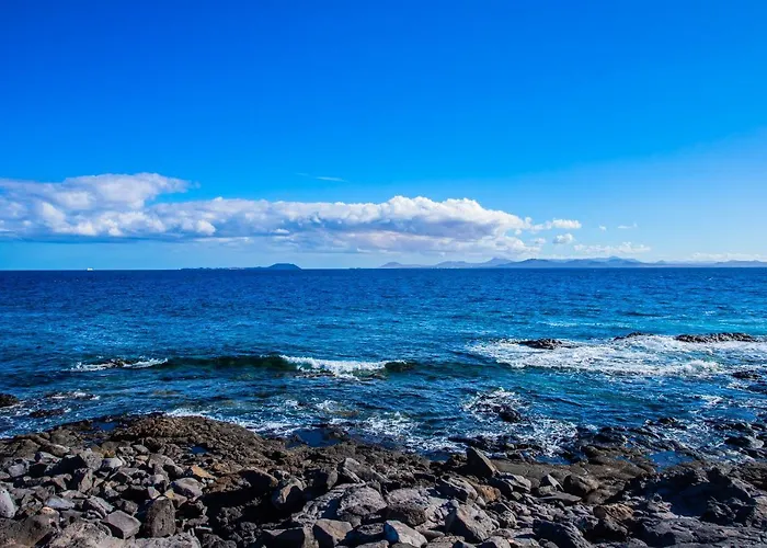 Casa Evelyn Piscina Climatizada Nyaraló
