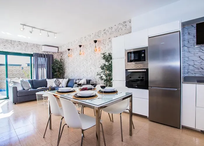 Casa Evelyn Piscina Climatizada בית נופש