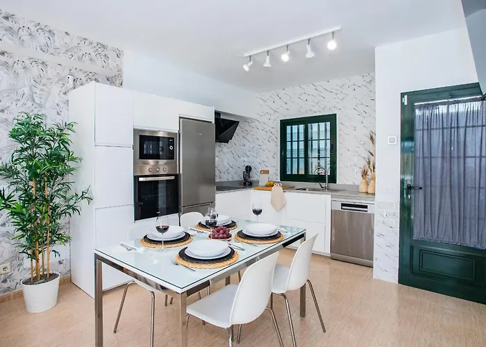 Casa Evelyn Piscina Climatizada בית נופש