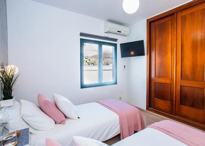 Casa Evelyn Piscina Climatizada פלאיה בלנקה